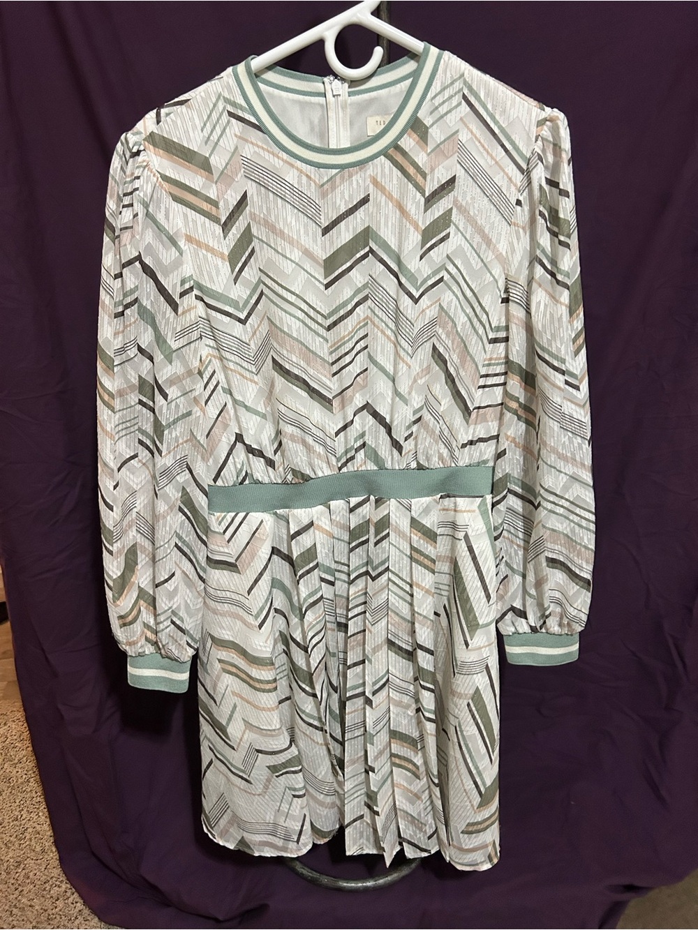 Ted Baker Green and Cream Chevron Pleated Long-Sleeve Dress